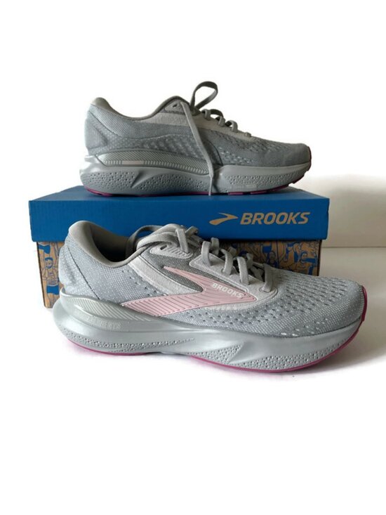 Brooks Shoes - Brooks womens Gray & Pink Lightweight Lace-Up Sneakers